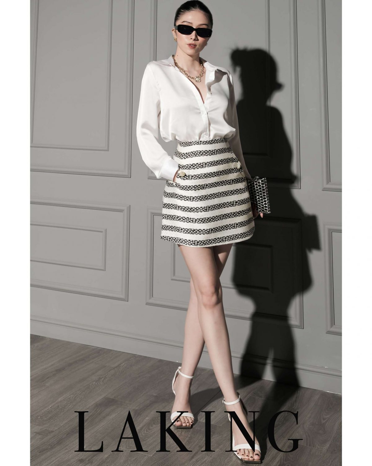 Chân váy trắng xòe dài nổi bật cho mẹ - Nhà Lụa YCT01 | VTC Pay