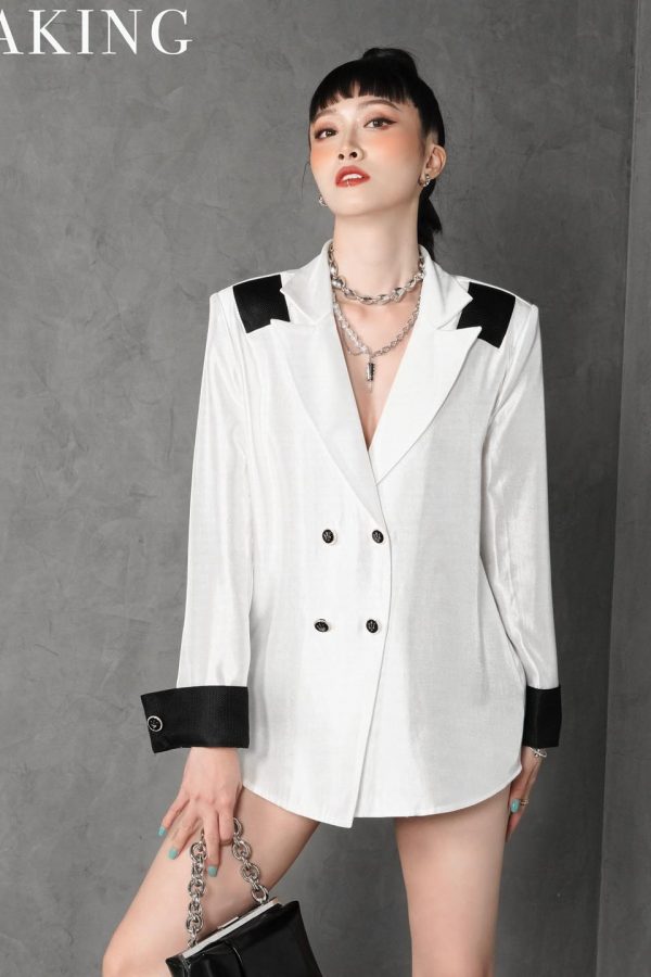 áo blazer trắng form suông
