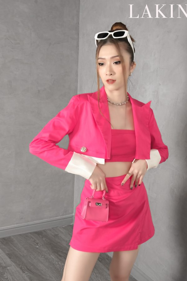 set hồng áo vest croptop phối váy mini